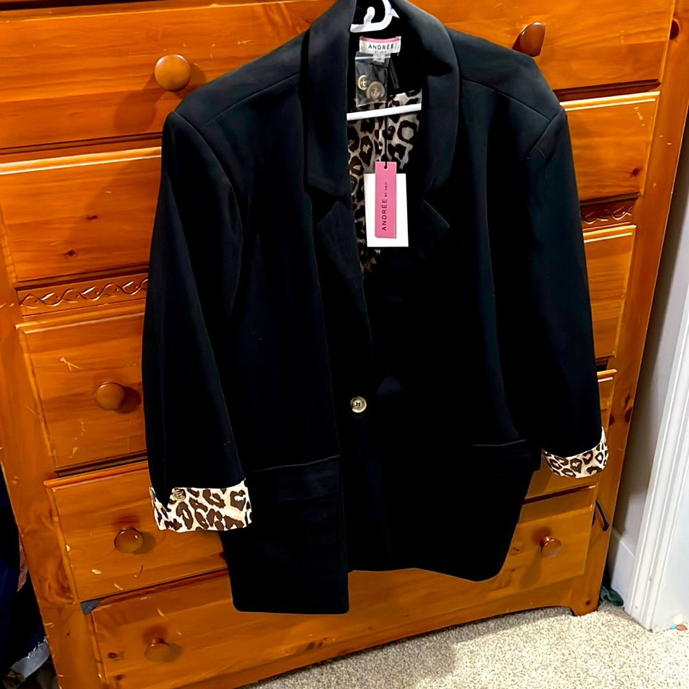Black and leopard blazer